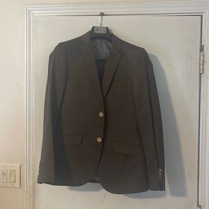 Olive Suit from Zonettie